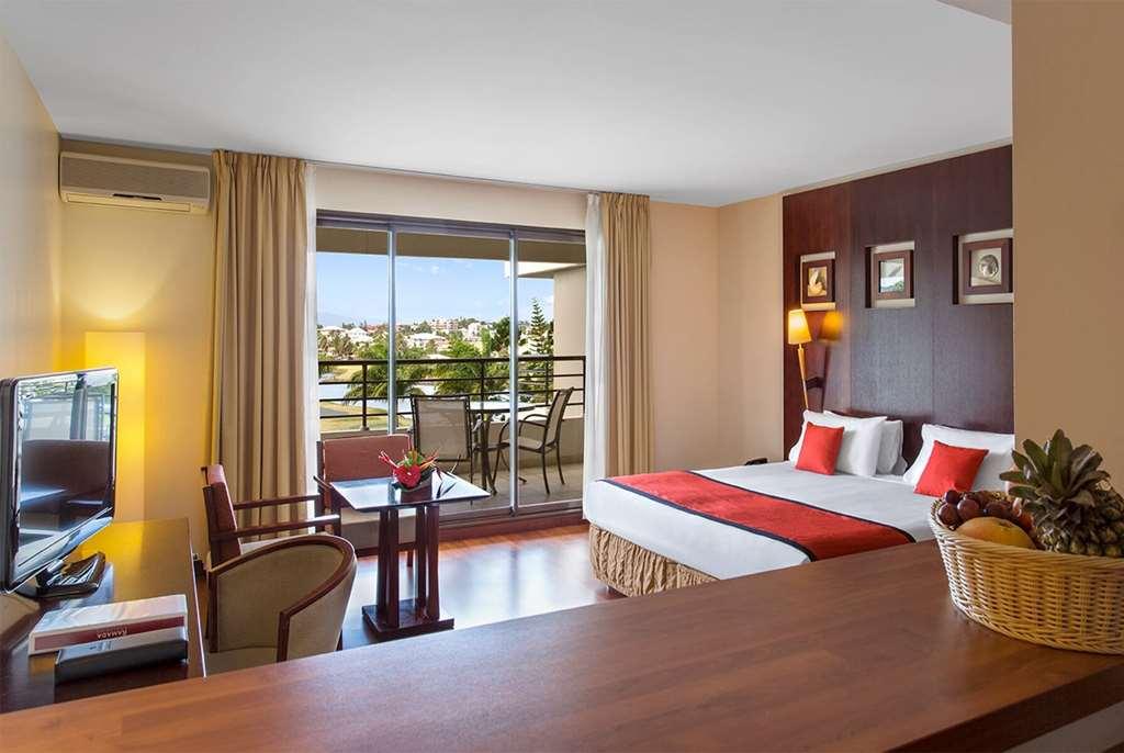 Ramada Hotel & Suites By Wyndham Noumea Room photo