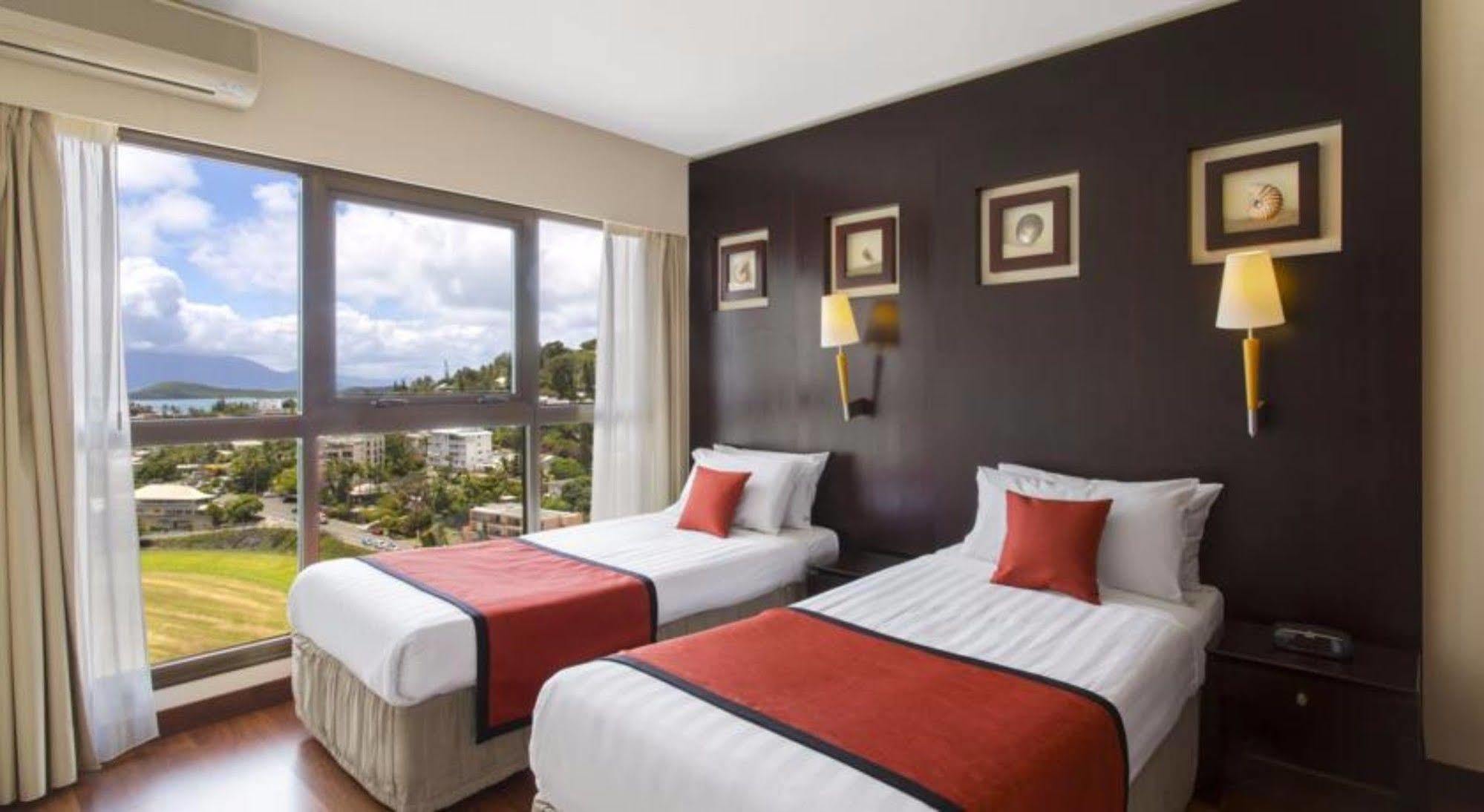 Ramada Hotel & Suites By Wyndham Noumea Exterior photo