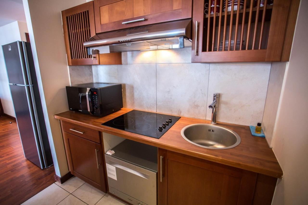 Ramada Hotel & Suites By Wyndham Noumea Room photo