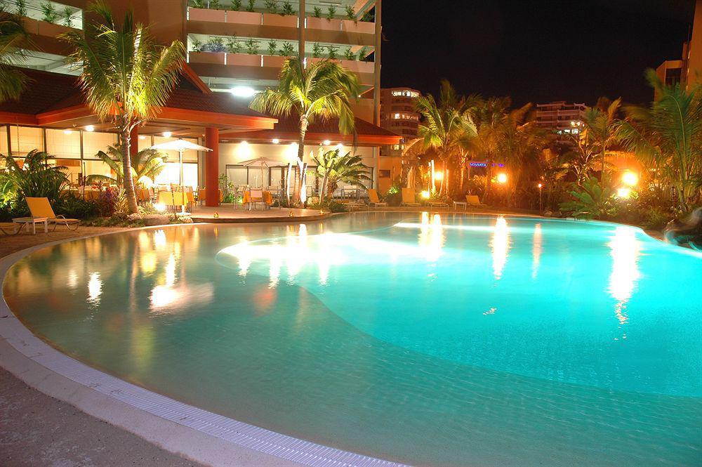 Ramada Hotel & Suites By Wyndham Noumea Exterior photo